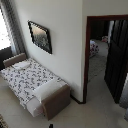 Bob's Rest Apartment *